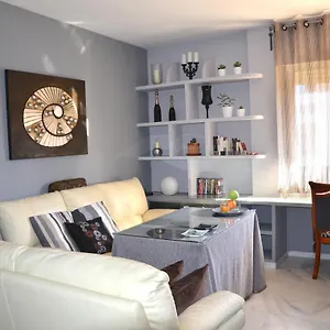 Apartamento Cozy & Free Parking, Sevilha